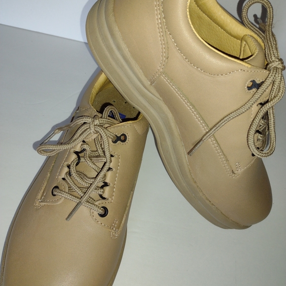 Sole Tech Men's New Shoes 9 M Tan Leather - Picture 2 of 5